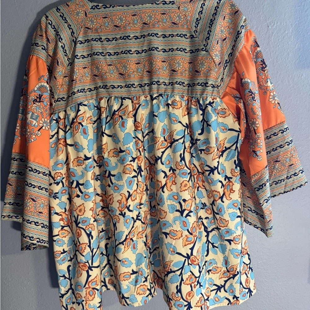 Maroths Women's Floral Patterned‎ Blouse Size M - Picture 2 of 3